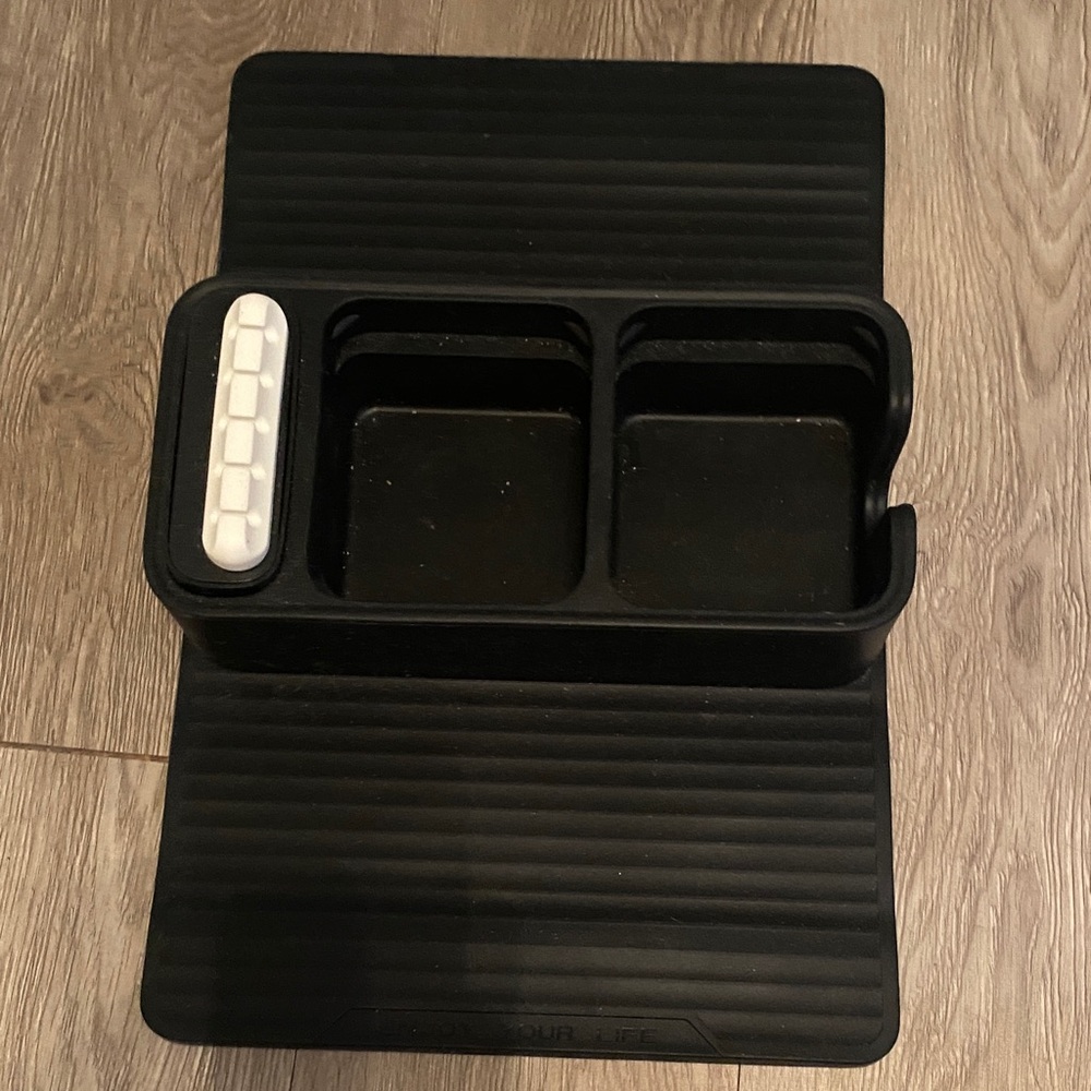 Black cup/ living room / lounge  Organizer